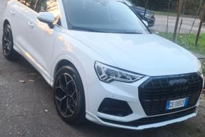 AUDI Q3 2023 NUOVA TUTTO CERTIFICATO AUDI NUOVA