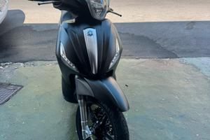Beverly 300