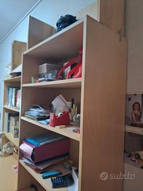  Libreria , scrivania con rialz 