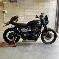 Triumph street scrambler 900