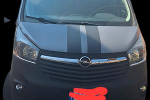 Opel Vivaro 9 posti 