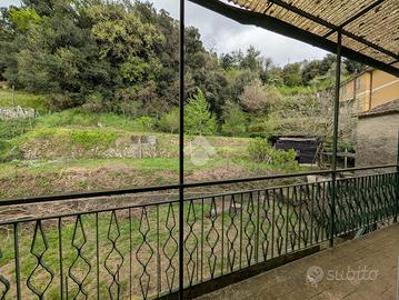 CASA SEMINDIPENDENTE A CASARZA LIGURE