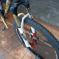 Mountain bike Scott più attrezzi 