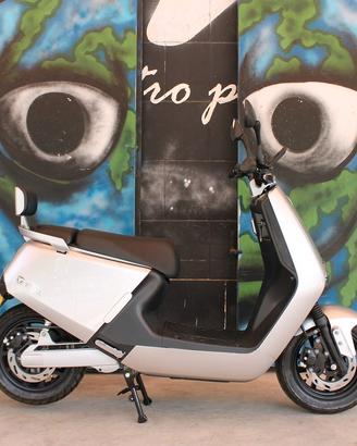 Yadea G5S Ecobonus DA PAURA 2.990 euro chiavi in m