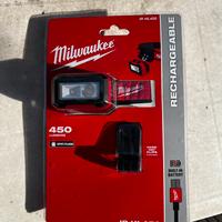 Lampadina frontale ricaricabile milwaukee 450Lumns