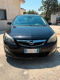 Opel Astra J Sport, 2.0 CDTI 160CV - Anno 2010