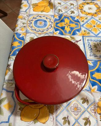 Zuppiera rossa