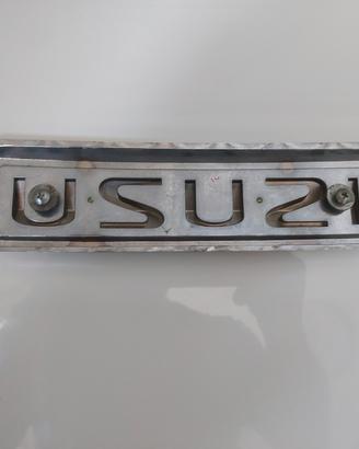 ISUZU stemma anteriore 