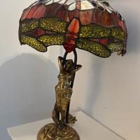 Lampada da tavolo stile Tiffany