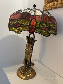 Lampada da tavolo stile Tiffany