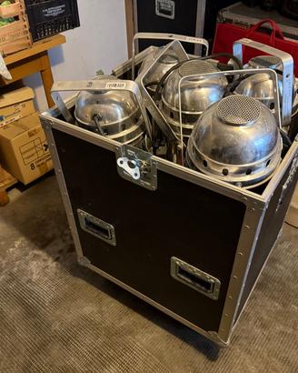 2 bauli con 16 Par 64 Long Proel