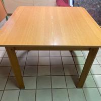 Tavolo in legno allungabile