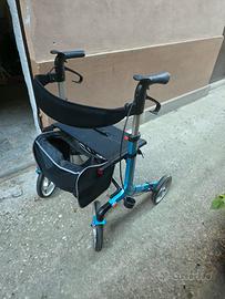deambulatore rollator