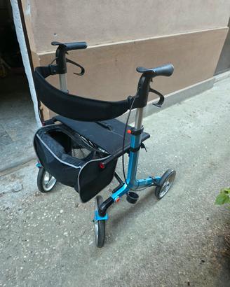 deambulatore rollator