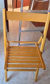 Sedia in legno salvaspazio