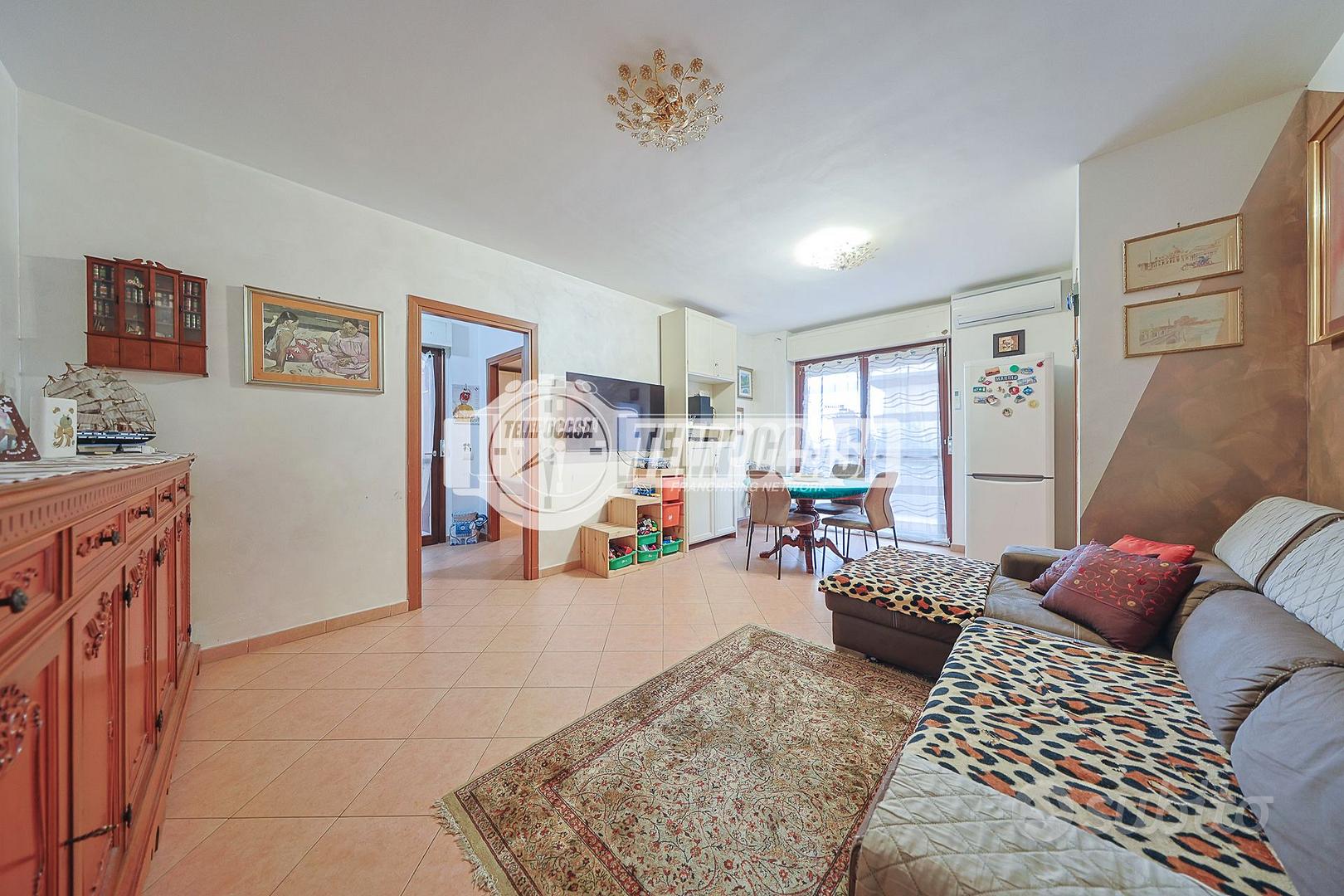 Appartamento – Roma, Colle degli Abeti, Lunghezza - Vista 2
