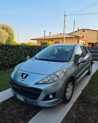 Peugeot 207  del 2012 