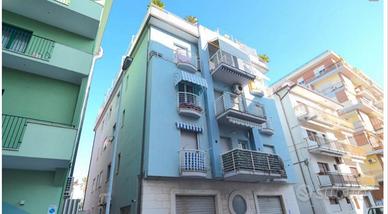 13/06-11/07 posti 6 e SERV.SPIAGGIA