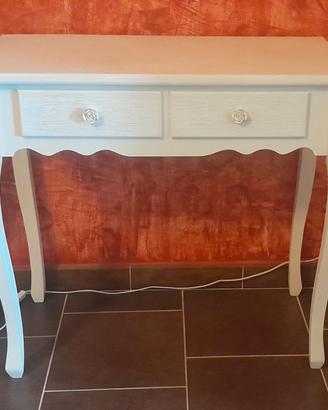Tavolo d'arredamento stile vintage