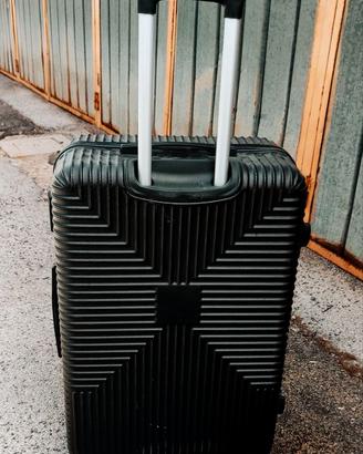Valigia Trolley unisex come nuovo usato raramente.