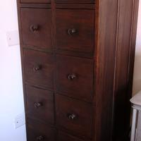 CASSETTIERA ETNICA IN PREGIATO LEGNO