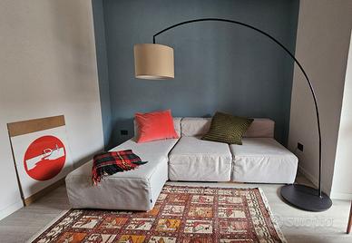 Divano tre posti con chaise longue SKLUM