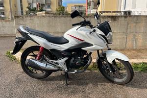 Honda 125 CBF