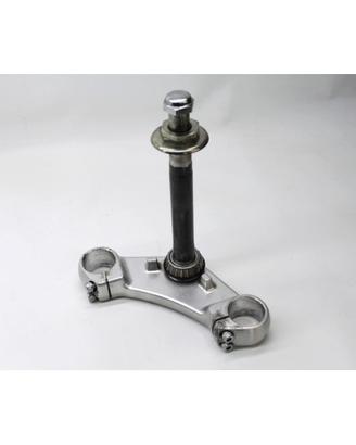 PIASTRA INFERIORE FORCELLA TRIUMPH LEGEND TT 900