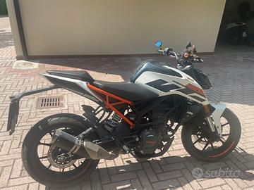 KTM Duke 125