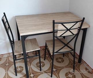 Tavolo e sedie