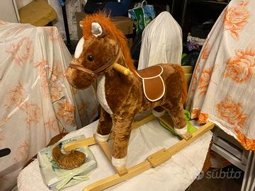 Cavallo a dondolo