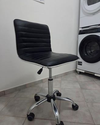 Sedia girevole come nuova