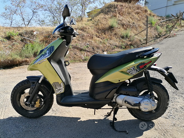 Scooter Piaggio Typhoon 50