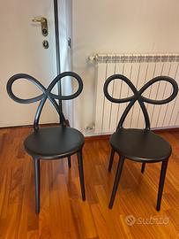 Coppia sedie Qeeboo nere modello Ribbon
