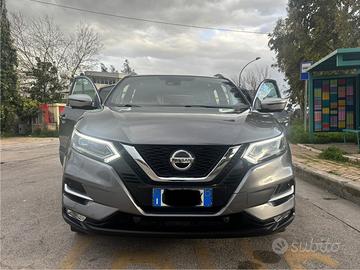 Nissan Qashqai TEKNA PLUS + Automatic