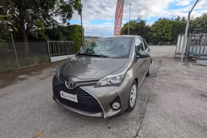 Toyota Yaris 1.0 5 porte Active
