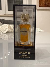Flacone vintage di Givenchy III Parfum