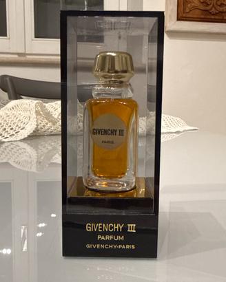Flacone vintage di Givenchy III Parfum