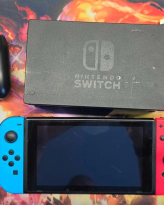 Nintendo Switch Completa + Pad Nuovo Sigillato