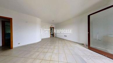 ATTICO CON TERRAZZO E GARAGE