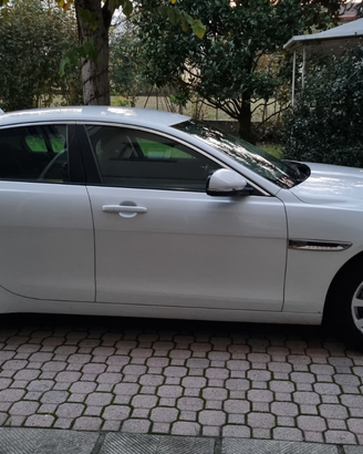 Jaguar xe awd