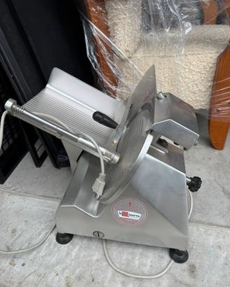 Affettatrice  professionale La Minerva