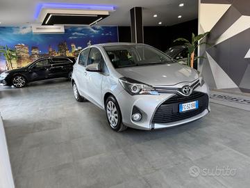 Toyota Yaris 1.0 5 porte Lounge-84.000 Km