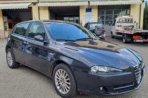 Alfa Romeo 147 1.9 JTD (120) 5 porte Progression