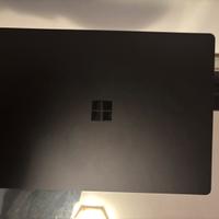 Microsoft Surface Laptop