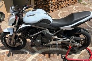 Kawasaki ER 6N - 2009