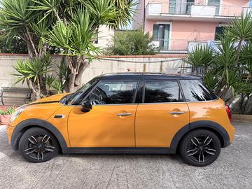 Mini Cooper D 5 porte
