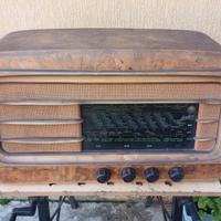 Radio a valvole Savigliano