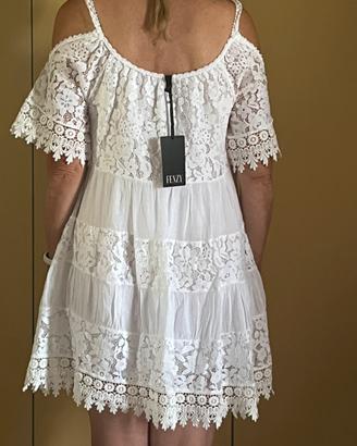Abito estivo bianco in cotone ricamato