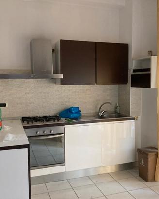 cucina completa di tutto 